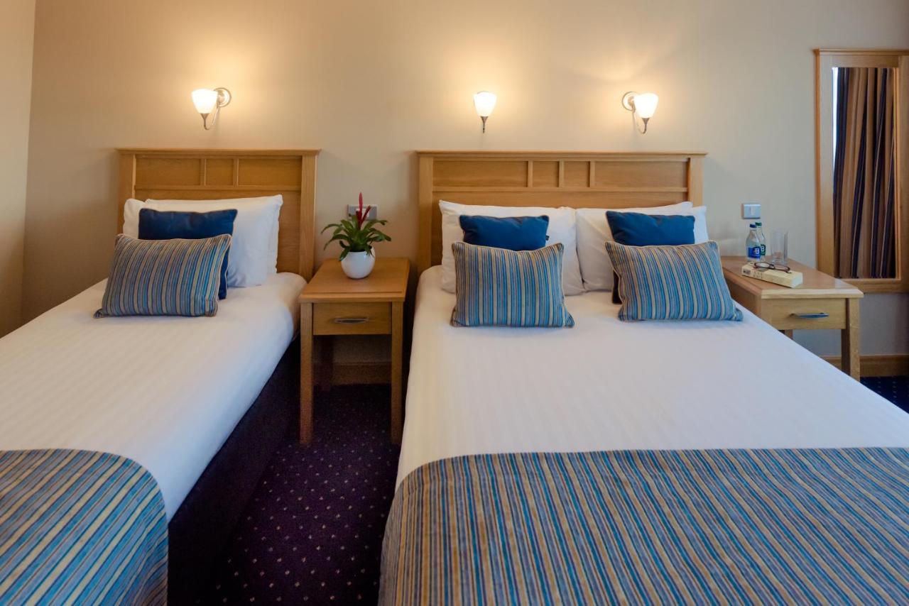 Rochestown Lodge Hotel Dun Laoghaire Exteriör bild