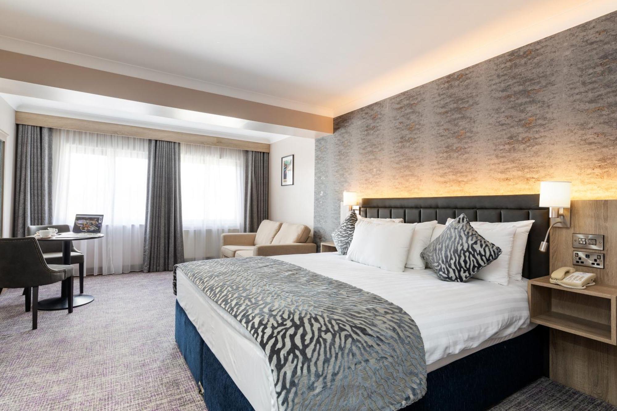 Rochestown Lodge Hotel Dun Laoghaire Exteriör bild