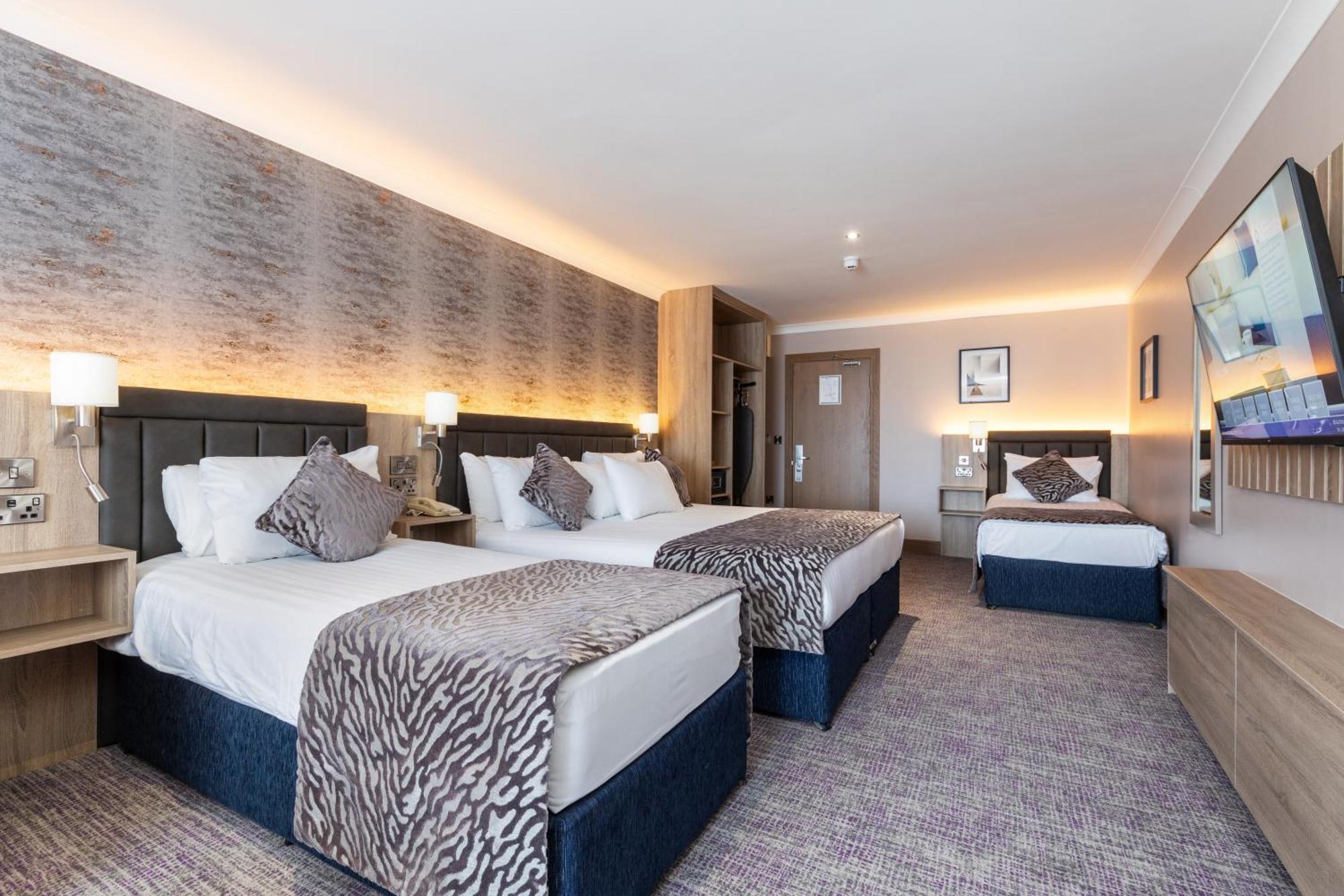 Rochestown Lodge Hotel Dun Laoghaire Exteriör bild